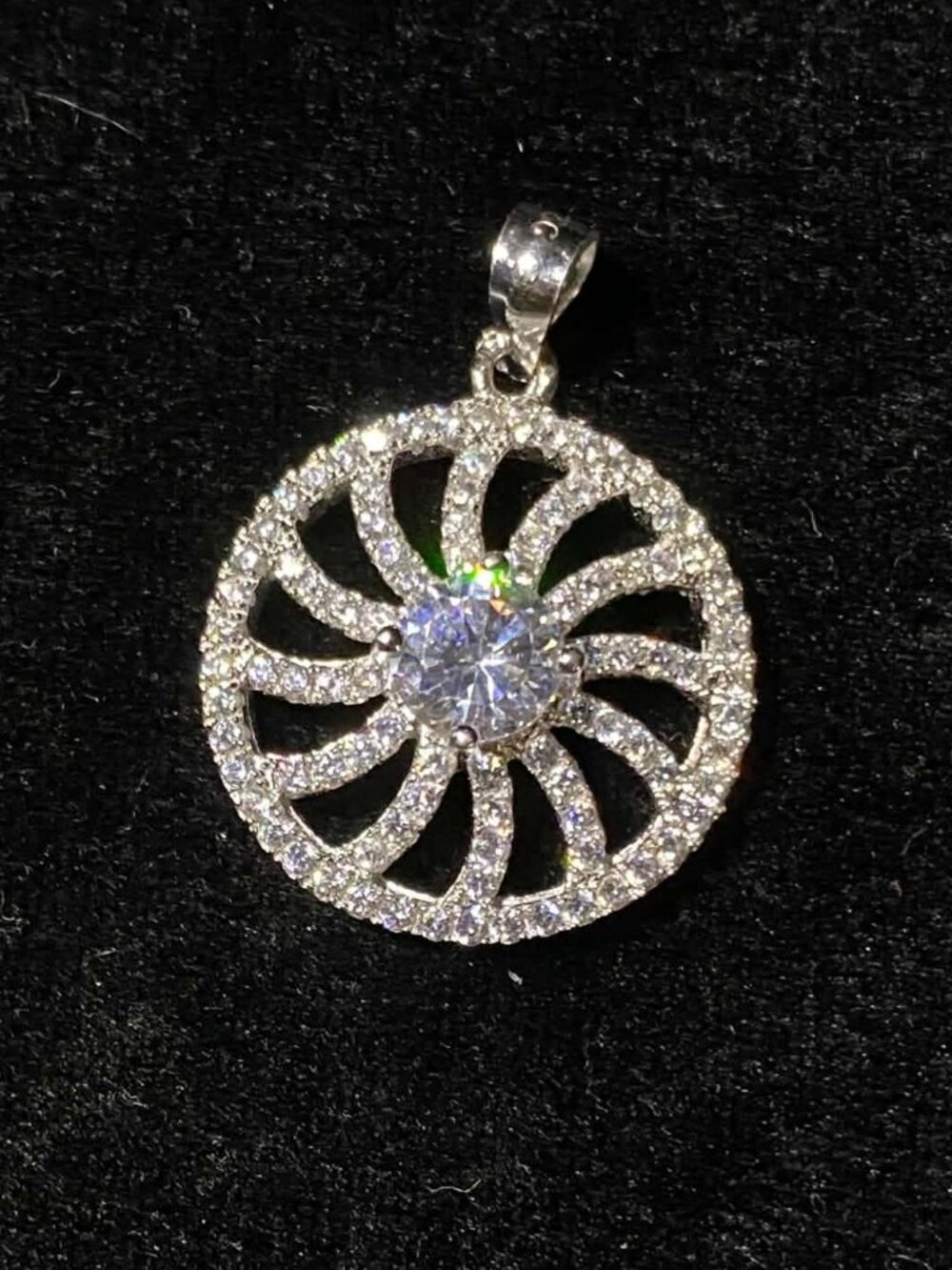 .925 Sterling Silver Cubic Zirconia Round Wheel Circle Pendant